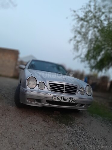 Mercedes E 220 1999, 334,000 km - 2.2 l - Bakı