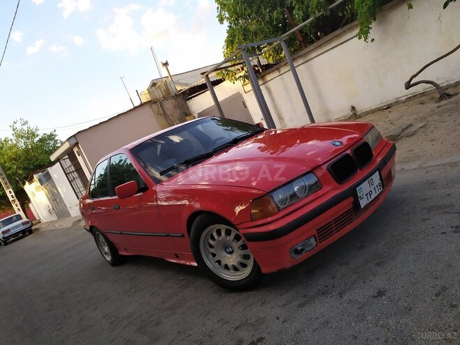 BMW 318 1993, 373,000 km - 1.8 l - Sumqayıt