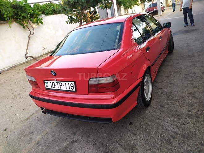 BMW 318 1993, 373,000 km - 1.8 l - Sumqayıt