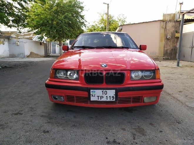 BMW 318 1993, 373,000 km - 1.8 l - Sumqayıt