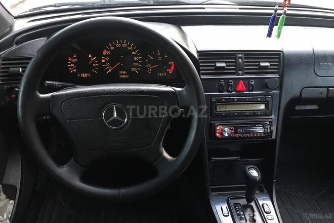 Mercedes C 220 1999, 437,000 km - 2.2 l - Bakı