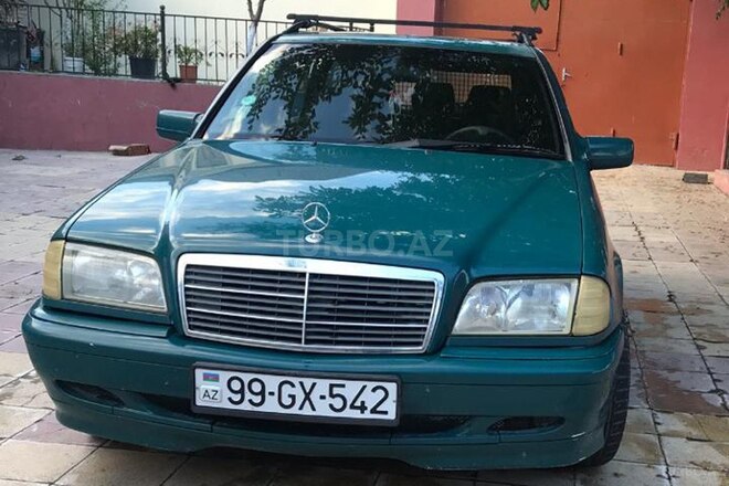 Mercedes C 220 1999, 437,000 km - 2.2 l - Bakı