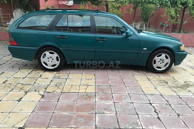 Mercedes C 220 1999, 437,000 km - 2.2 l - Bakı