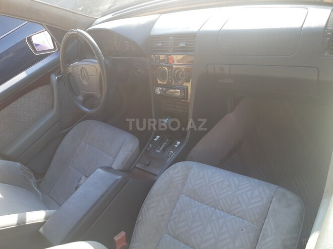 Mercedes C 220 1995, 254,000 km - 2.2 l - Bakı
