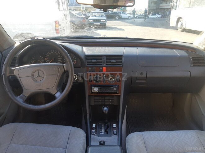 Mercedes C 220 1995, 254,000 km - 2.2 l - Bakı