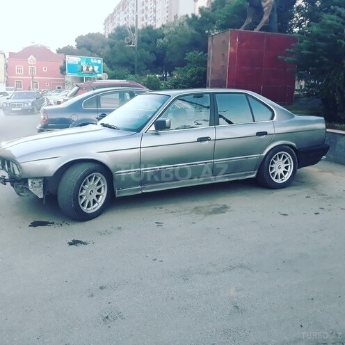 BMW 520 1992, 423,654 km - 2.0 l - Bakı