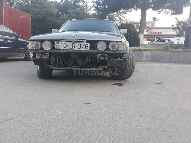 BMW 520 1992, 423,654 km - 2.0 l - Bakı