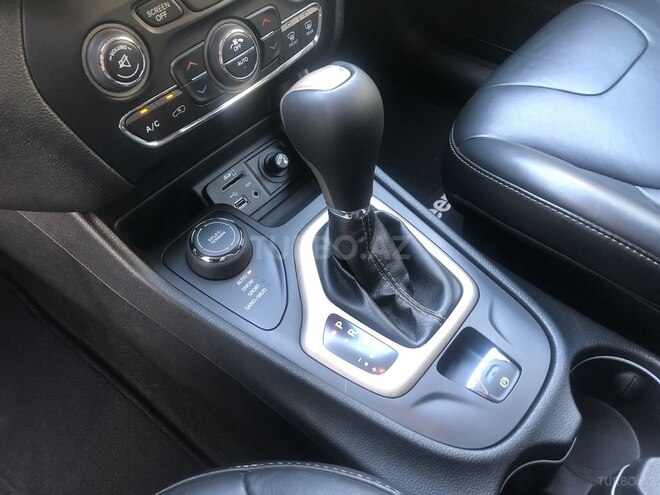 Jeep Cherokee 2014, 102,100 km - 2.4 л - Bakı
