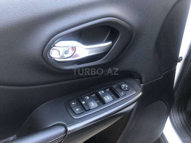 Jeep Cherokee 2014, 102,100 km - 2.4 л - Bakı