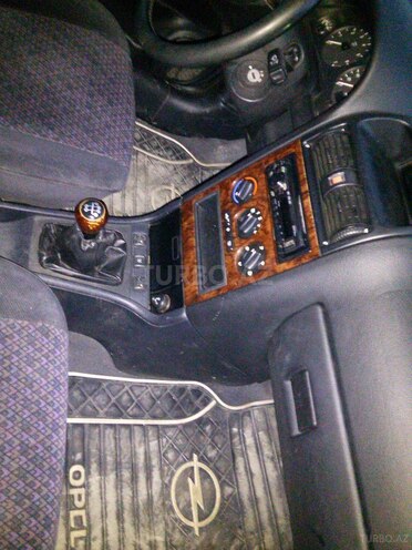 Opel Astra 1998, 253,000 km - 2.0 l - Bakı