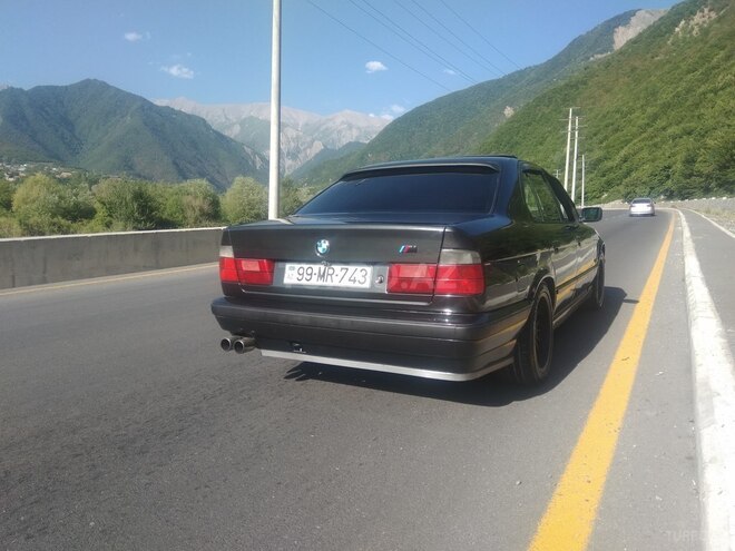 BMW 520 1993, 320,500 km - 2.0 l - Bakı