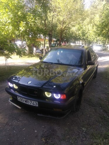 BMW 520 1993, 320,500 km - 2.0 l - Bakı