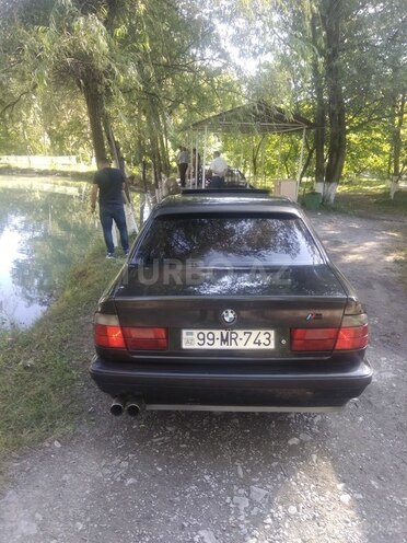 BMW 520 1993, 320,500 km - 2.0 l - Bakı