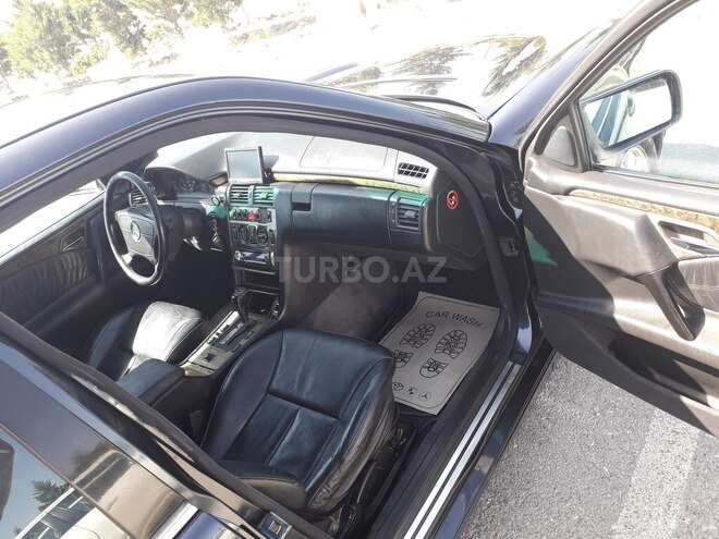 Mercedes E 230 1996, 267,800 km - 2.3 l - Sumqayıt