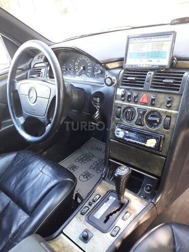 Mercedes E 230 1996, 267,800 km - 2.3 l - Sumqayıt