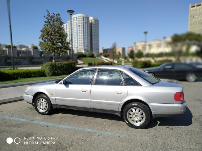 Audi A6 1996, 324,000 km - 2.0 l - Bakı
