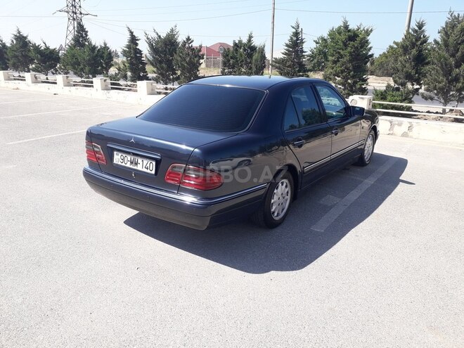 Mercedes E 230 1996, 267,800 km - 2.3 l - Sumqayıt