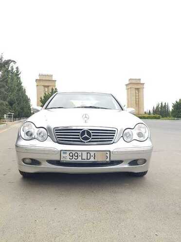 Mercedes C 200 2000, 237,346 km - 0.2 л - Şirvan
