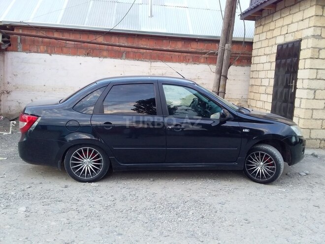 LADA (VAZ) Granta 2013, 68,900 km - 1.6 l - Xudat