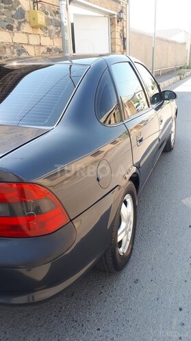 Opel Vectra 1996, 258,000 km - 2.0 l - Gəncə