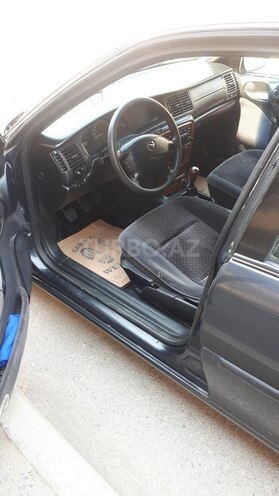 Opel Vectra 1996, 258,000 km - 2.0 l - Gəncə