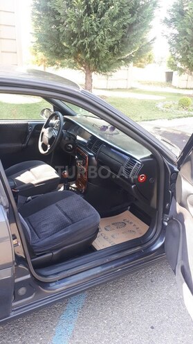 Opel Vectra 1996, 258,000 km - 2.0 l - Gəncə