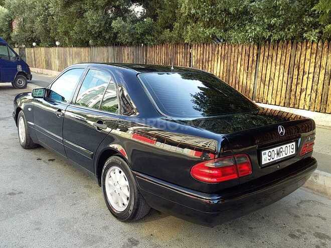 Mercedes E 200 1998, 256,000 km - 2.0 l - Bakı