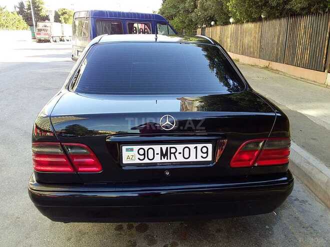 Mercedes E 200 1998, 256,000 km - 2.0 l - Bakı