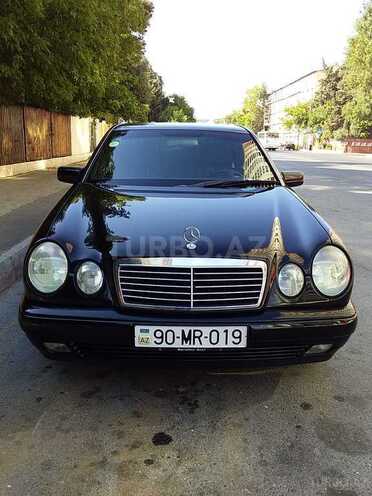 Mercedes E 200 1998, 256,000 km - 2.0 l - Bakı