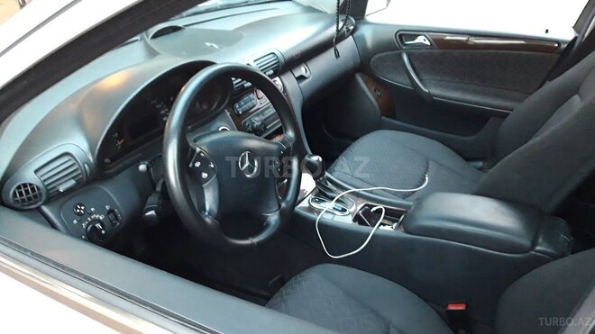 Mercedes C 200 2001, 200,000 km - 2.0 л - Bakı