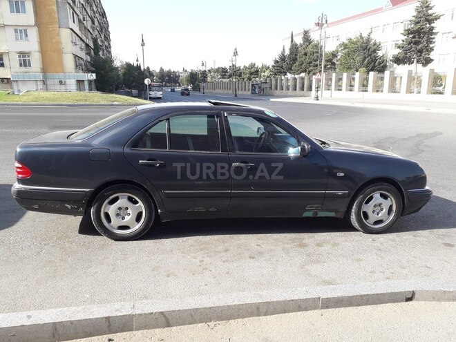 Mercedes E 230 1996, 145,890 km - 2.3 l - Bakı