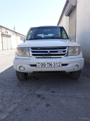 Mitsubishi Pajero io 2000, 243,265 km - 2.0 l - Bakı