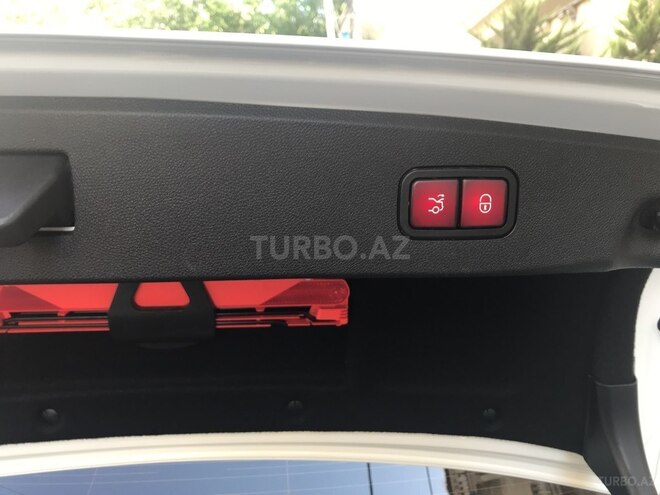 Mercedes E 220 2014, 103,000 km - 2.2 l - Bakı
