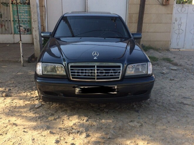 Mercedes C 180 1998, 235,000 km - 1.8 l - Salyan