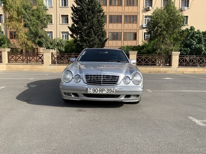 Mercedes E 240 2000, 326,000 km - 2.6 л - Bakı
