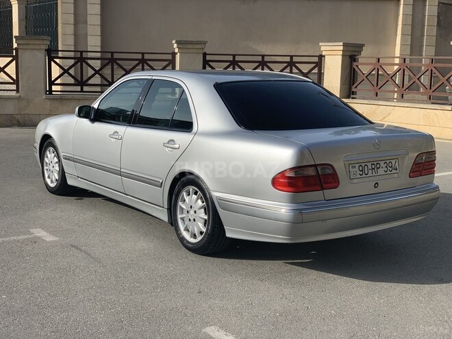 Mercedes E 240 2000, 326,000 km - 2.6 л - Bakı