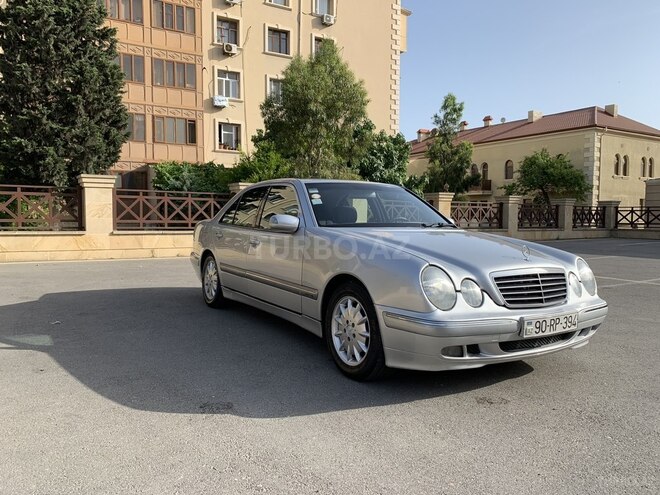 Mercedes E 240 2000, 326,000 km - 2.6 л - Bakı