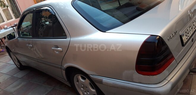 Mercedes C 220 2000, 498,000 km - 2.2 l - Bakı