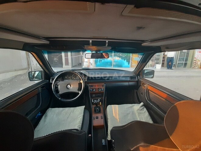 Mercedes E 230 1991, 258,695 km - 2.3 l - Bakı