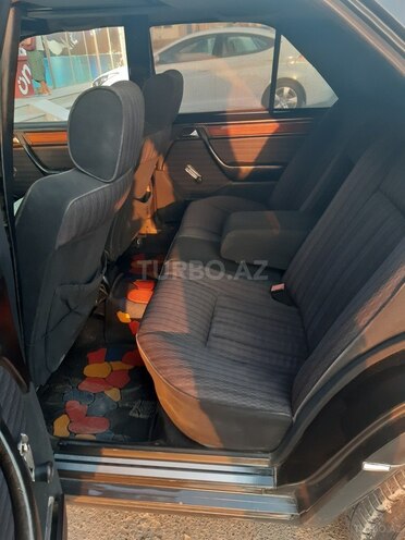 Mercedes E 230 1991, 258,695 km - 2.3 l - Bakı