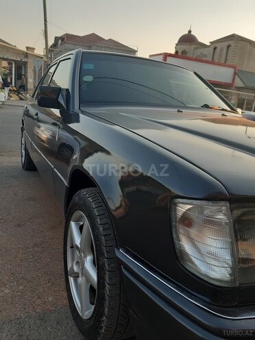 Mercedes E 230 1991, 258,695 km - 2.3 l - Bakı