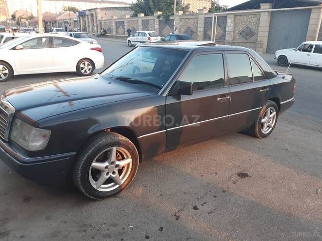 Mercedes E 230 1991, 258,695 km - 2.3 l - Bakı