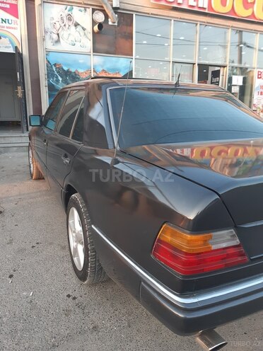 Mercedes E 230 1991, 258,695 km - 2.3 l - Bakı