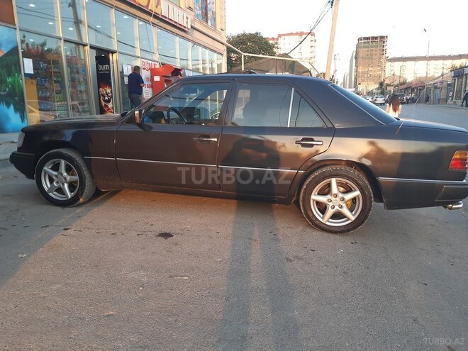 Mercedes E 230 1991, 258,695 km - 2.3 l - Bakı