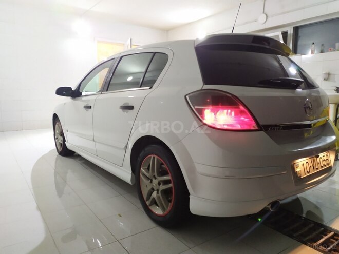 Opel Astra 2007, 218,000 km - 1.8 l - Bakı