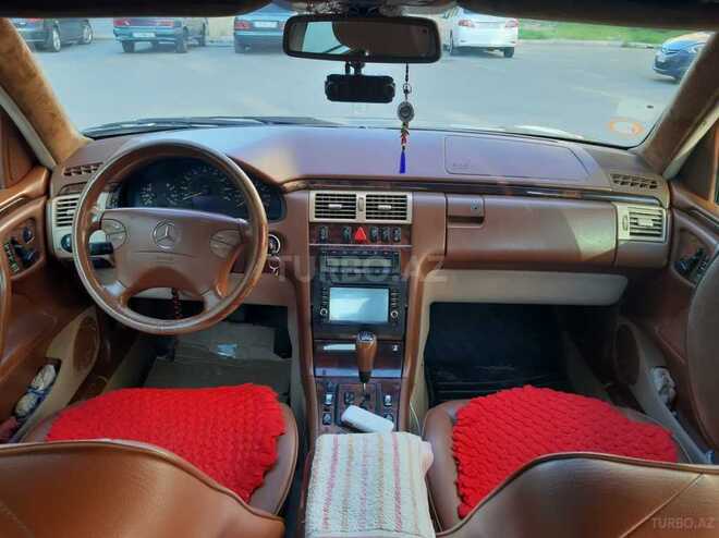 Mercedes E 320 2000, 272,772 km - 3.2 l - Bakı