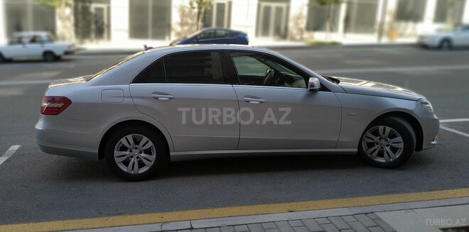 Mercedes E 220 2009, 181,000 km - 2.2 l - Bakı