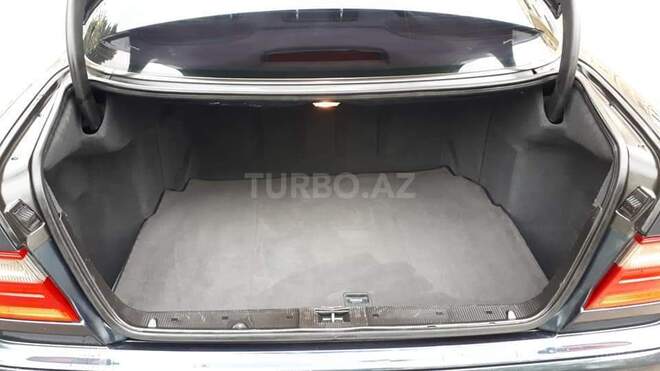 Mercedes E 200 2001, 285,500 km - 2.0 l - Gəncə
