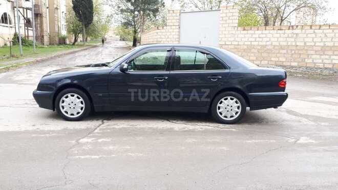 Mercedes E 200 2001, 285,500 km - 2.0 l - Gəncə