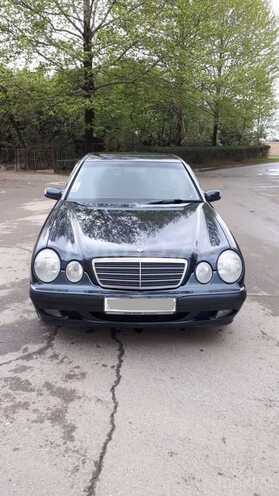 Mercedes E 200 2001, 285,500 km - 2.0 l - Gəncə